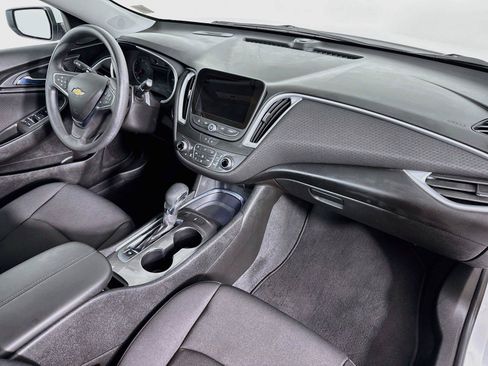Used 2023 Chevrolet Malibu LT FWD image 28