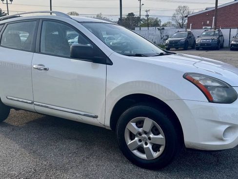 Used 2015 Nissan Rogue S w/ Convenience Package AWD/4WD image 7