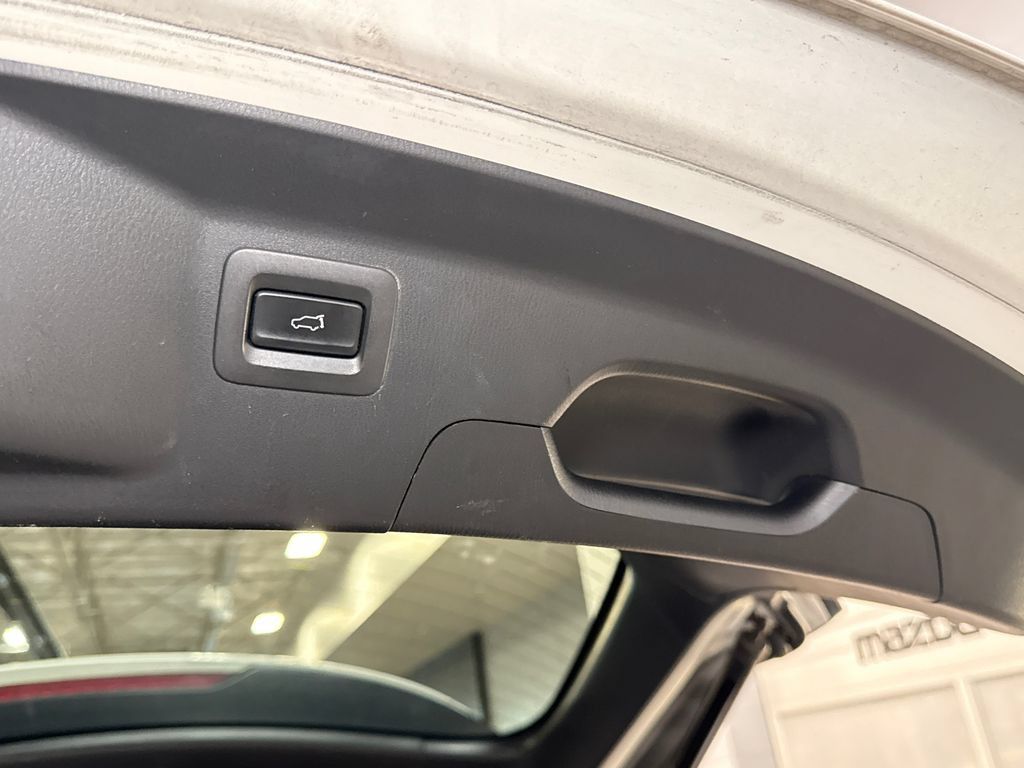 Used 2016 MAZDA CX-9 Touring AWD/4WD image 15