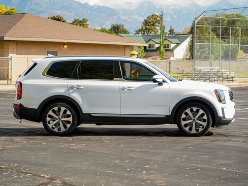 Used 2020 Kia Telluride S w/ S 8 Passenger Seating Package image 4