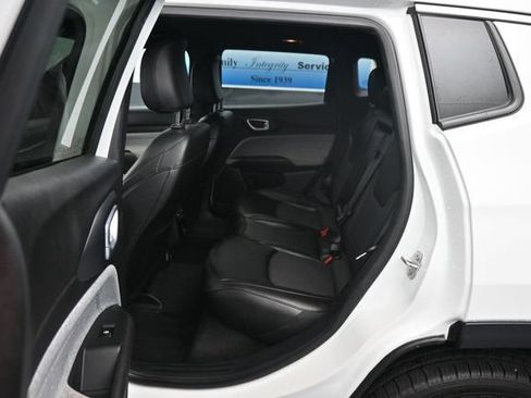 Used 2024 Jeep Compass Latitude AWD/4WD image 8
