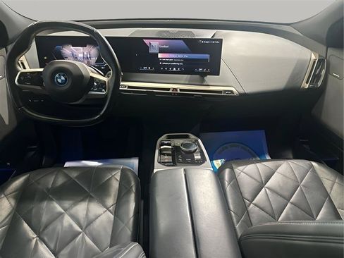 Used 2024 BMW iX xDrive50 w/ Premium Package AWD/4WD image 12