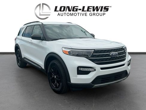 Used 2023 Ford Explorer XLT w/ Equipment Group 202A AWD/4WD image 10