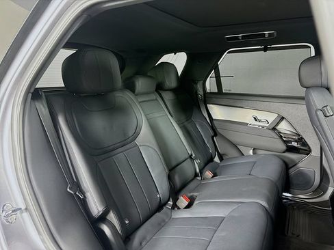 Used 2025 Land Rover Range Rover Sport SE AWD/4WD image 25