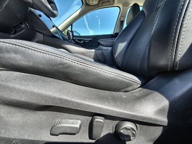 Used 2025 Subaru Legacy Limited AWD/4WD image 12