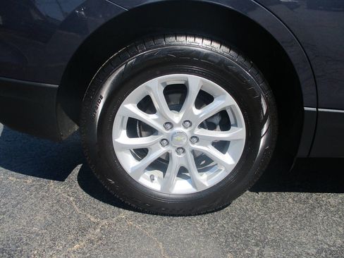 Used 2018 Chevrolet Equinox LT FWD image 11