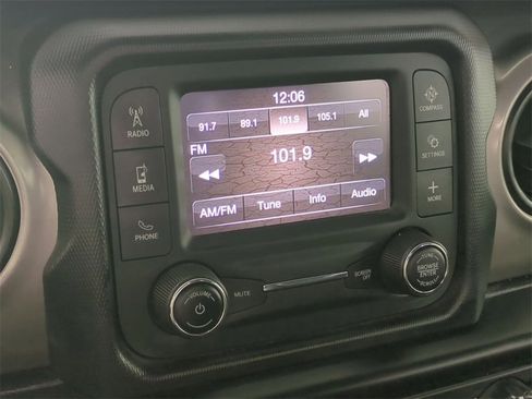 Used 2021 Jeep Wrangler Unlimited Sport image 12