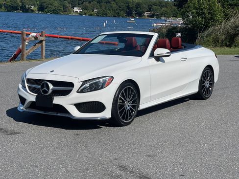 Used 2017 Mercedes-Benz C 300 Cabriolet image 4