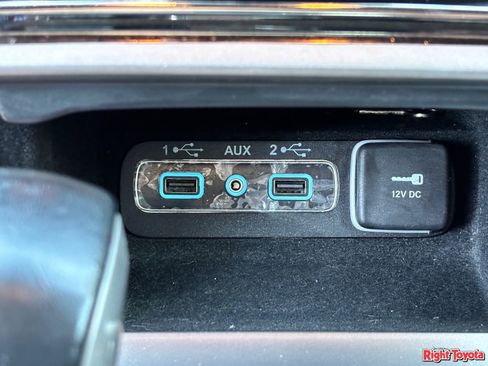 Used 2021 Jeep Grand Cherokee High Altitude AWD/4WD image 25