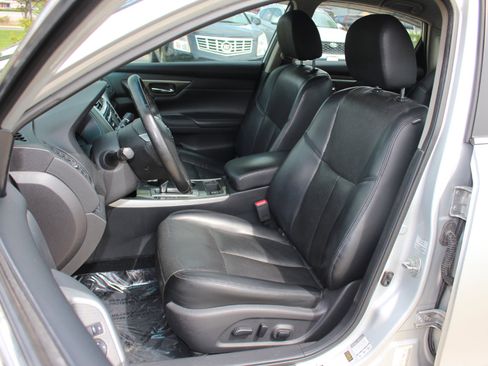 Used 2015 Nissan Altima 2.5 SL image 16