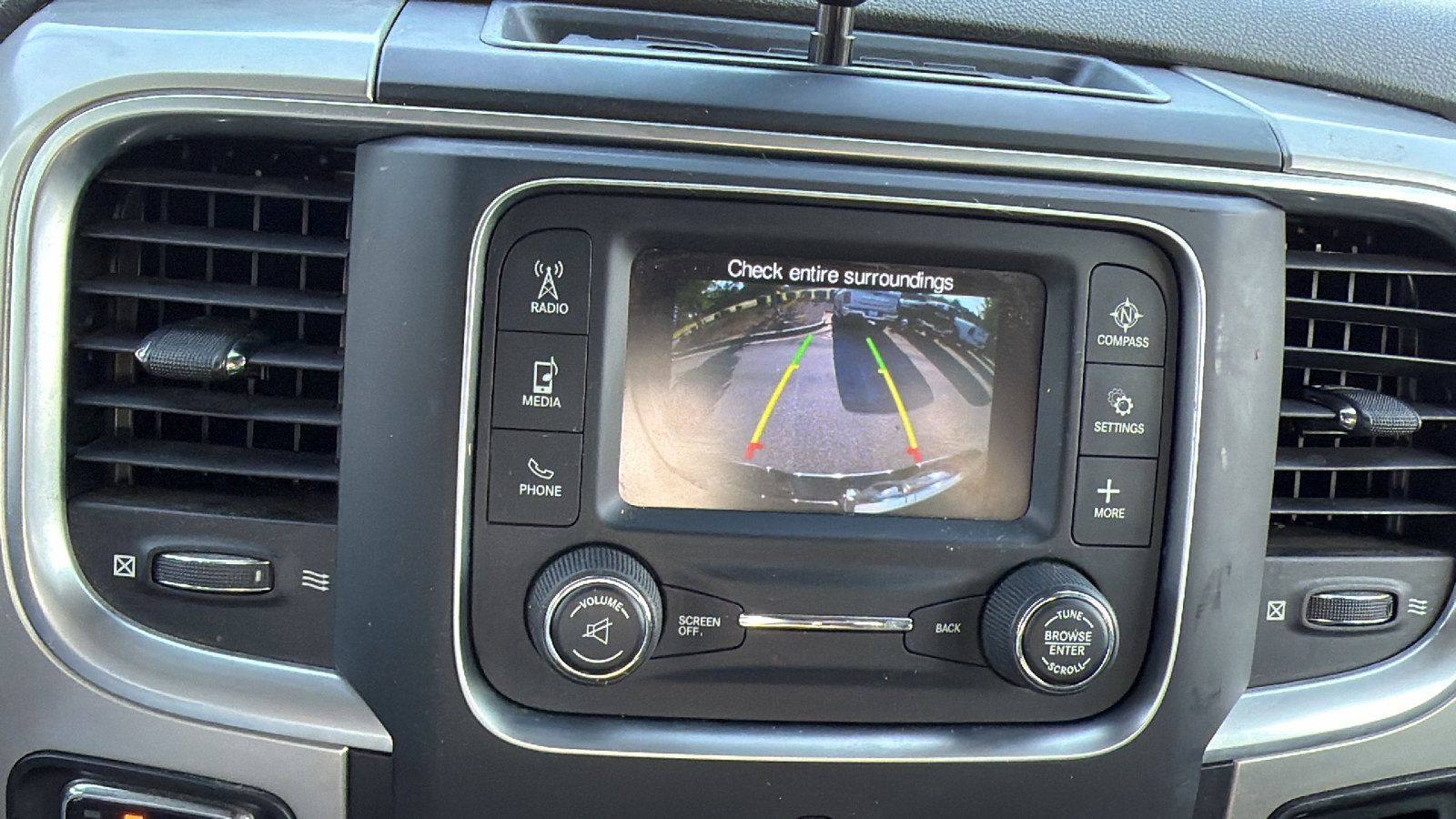 Used 2019 RAM 1500 Classic SLT RWD image 32