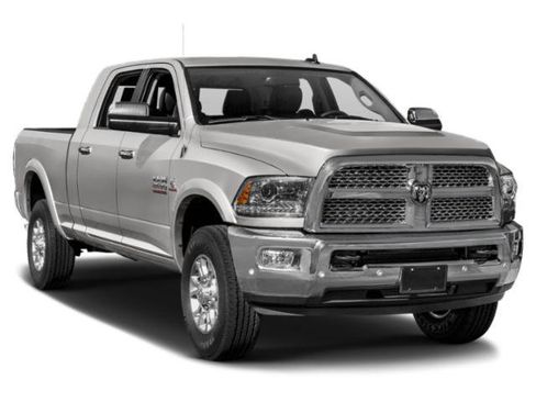 Used 2018 RAM 2500 Laramie w/ Sport Appearance Group AWD/4WD image 9