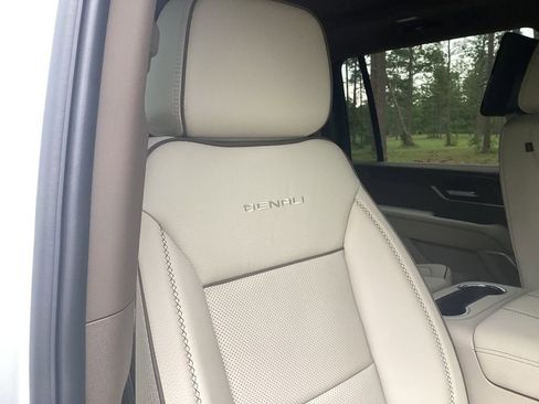 New 2026 GMC Yukon XL Denali w/ Advanced Technology Package RWD image 28