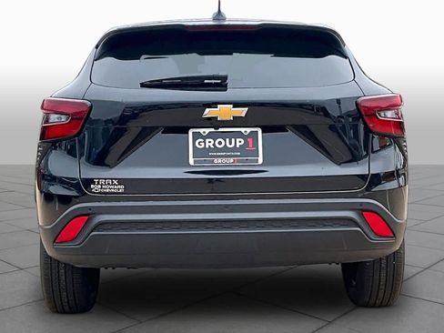New 2026 Chevrolet Trax LS w/ Driver Confidence Package FWD image 4