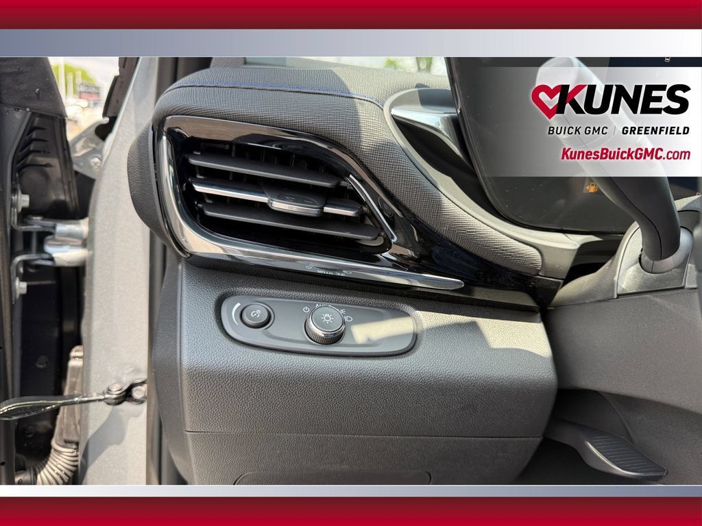 New 2026 Buick Envista Sport Touring w/ Convenience I Package FWD image 28