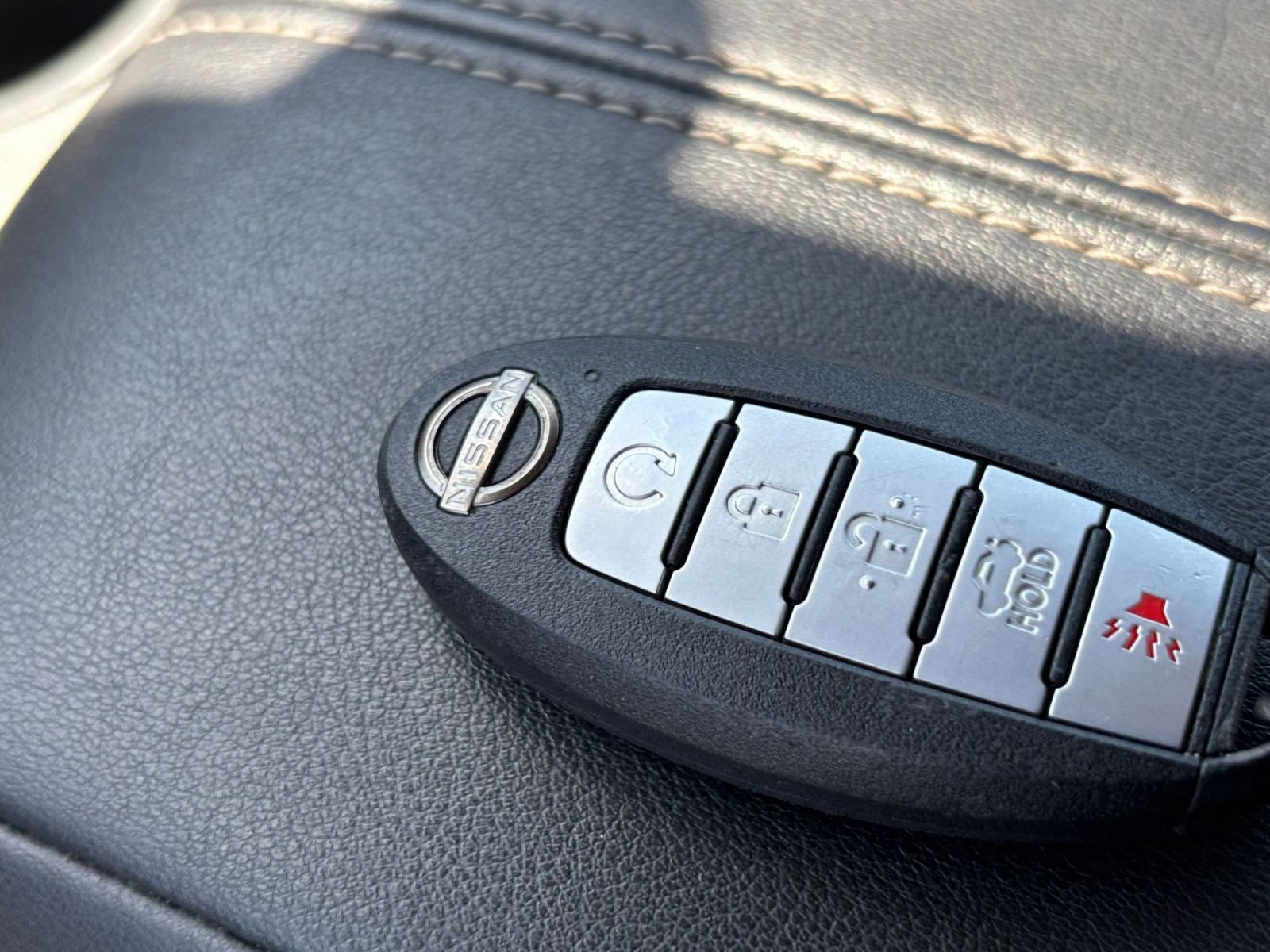 Used 2025 Nissan Altima 2.5 SV FWD image 24