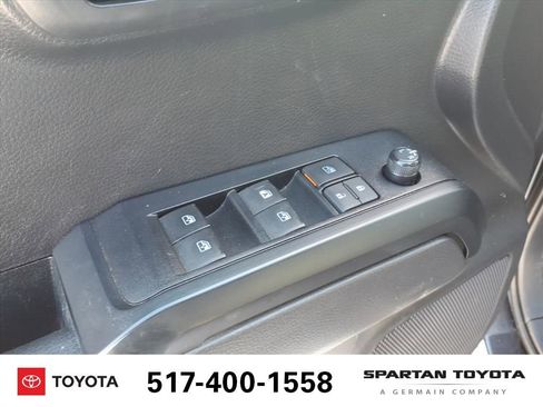 Used 2022 Toyota Tacoma SR image 15