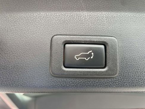 Used 2019 Subaru Ascent Limited w/ Popular Package #2 AWD/4WD image 10