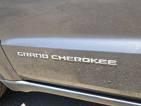 Used 2016 Jeep Grand Cherokee Limited AWD/4WD image 30