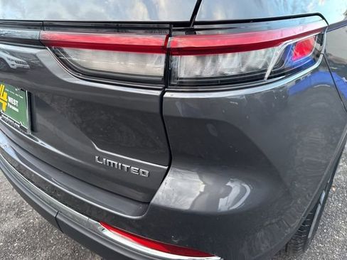 Certified 2022 Jeep Grand Cherokee Limited image 34