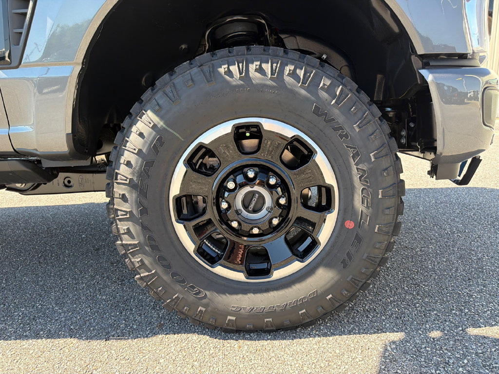 New 2027 Ford F250 Platinum w/ Tremor Off-Road Package AWD/4WD image 12