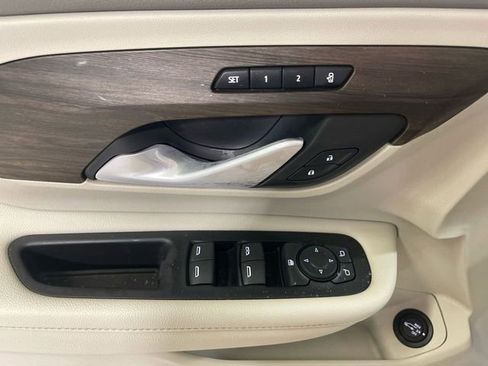 Used 2019 GMC Terrain Denali w/ Advanced Safety Package image 13