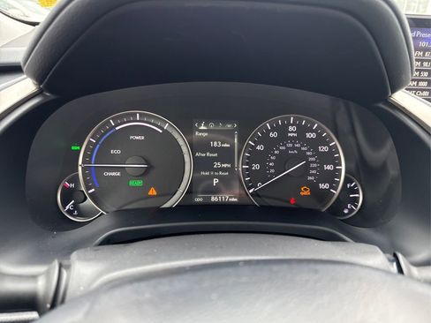 Used 2019 Lexus RX 450h AWD image 21