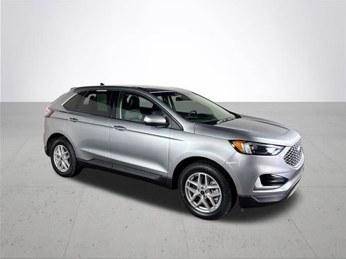 Used 2024 Ford Edge SEL AWD/4WD image 4