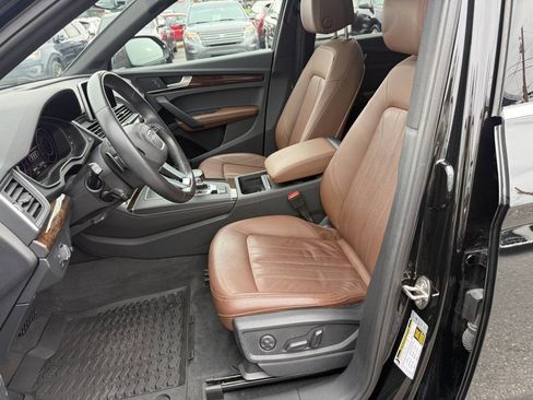 Used 2020 Audi Q5 2.0T Premium Plus w/ Premium Plus Package image 7