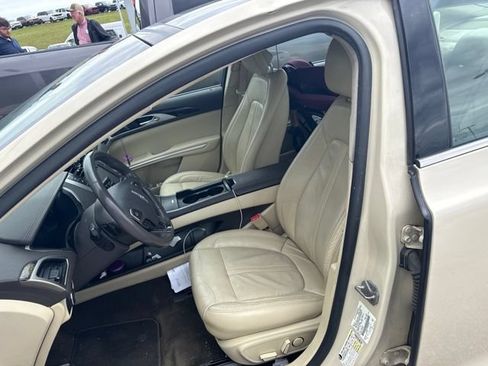 Used 2014 Lincoln MKZ w/ Equipment Group 102A Reserve FWD image 7