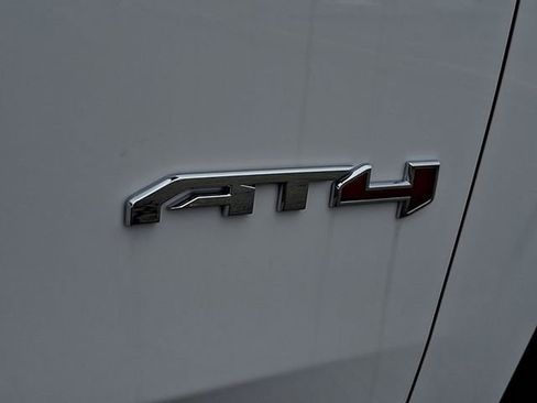 New 2026 GMC Yukon AT4 Ultimate w/ LPO, Illumination Package image 20