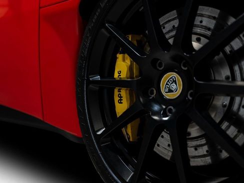 Used 2020 Lotus Evora image 23