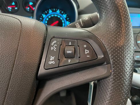 Used 2014 Chevrolet Cruze LS FWD image 11