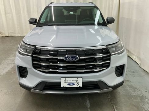 New 2026 Ford Explorer Active AWD/4WD image 10