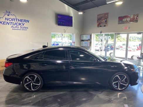 Used 2021 Honda Accord Sport image 2