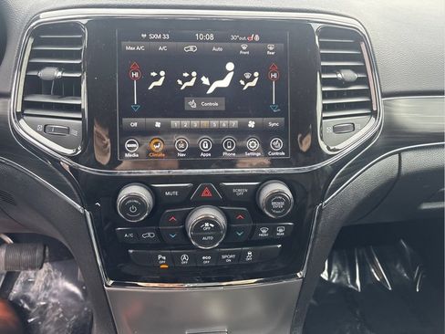 Used 2021 Jeep Grand Cherokee Limited AWD/4WD image 14