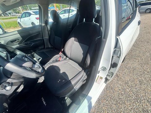 Used 2023 Nissan Versa S FWD image 36