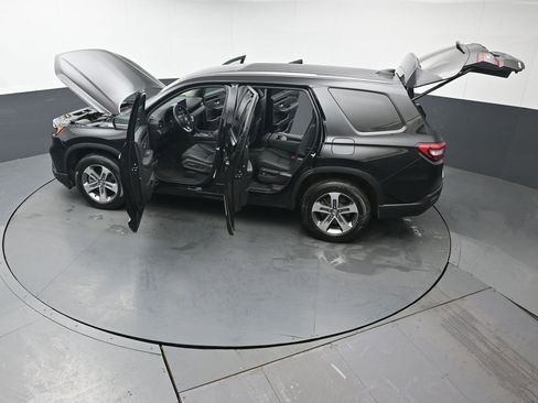 Certified 2023 Honda Pilot EX-L image 48