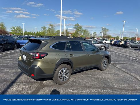 Used 2024 Subaru Outback Premium AWD/4WD image 7