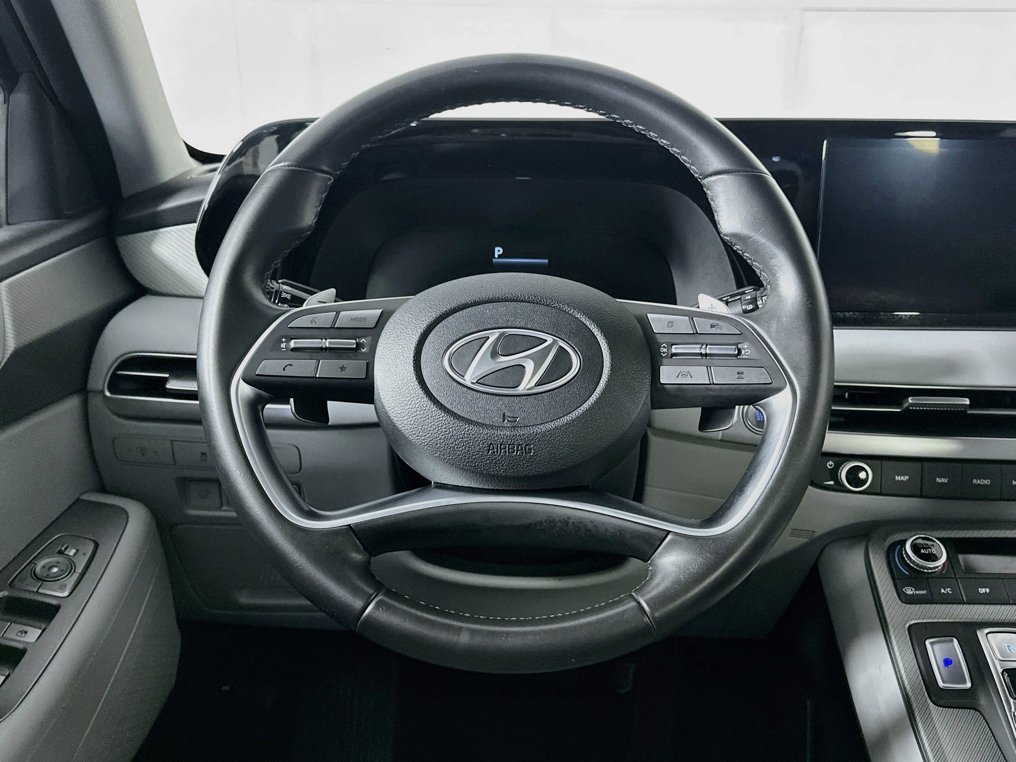 Used 2025 Hyundai Palisade SEL FWD image 18