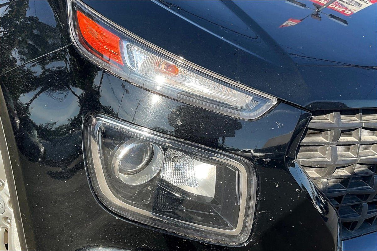 Used 2024 Hyundai Venue SE FWD image 29