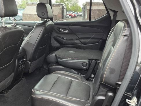 Used 2021 Chevrolet Traverse RS AWD/4WD image 7