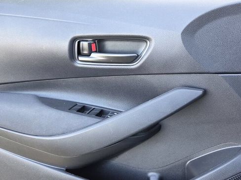 Used 2024 Toyota Corolla LE FWD image 28