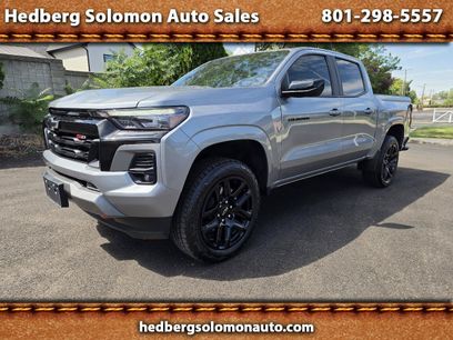Used 2025 Chevrolet Colorado Z71 w/ Z71 Convenience Package 2