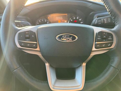 Used 2023 Ford Explorer XLT w/ Equipment Group 202A image 18