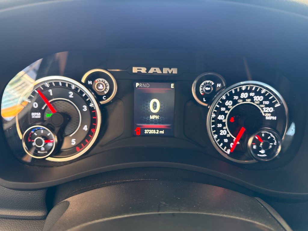 Used 2024 RAM 3500 Big Horn w/ Sport Appearance Package AWD/4WD image 6