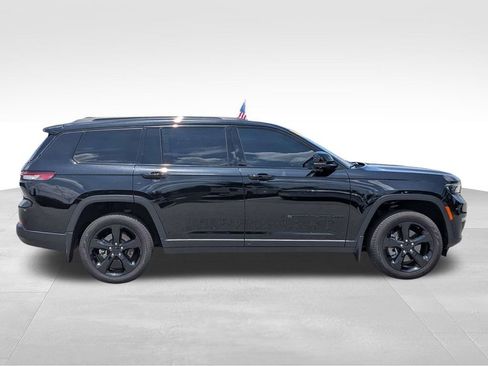 Used 2024 Jeep Grand Cherokee L Limited w/ Luxury Tech Group II RWD image 3