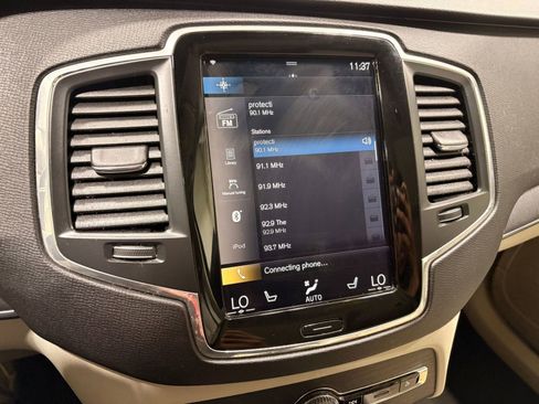 Used 2020 Volvo XC90 T5 Momentum image 30