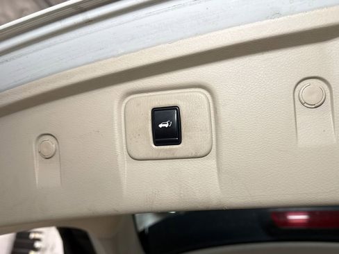 Used 2015 Nissan Murano SL w/ SL Technology Package image 12