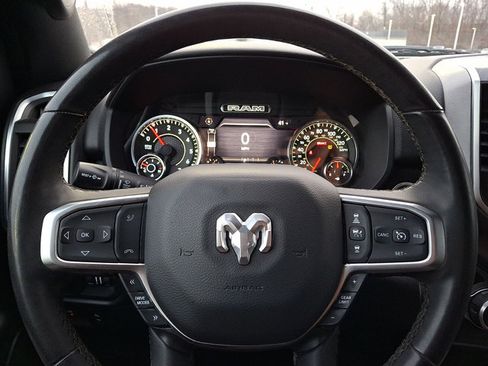 Used 2025 RAM 1500 Big Horn AWD/4WD image 17
